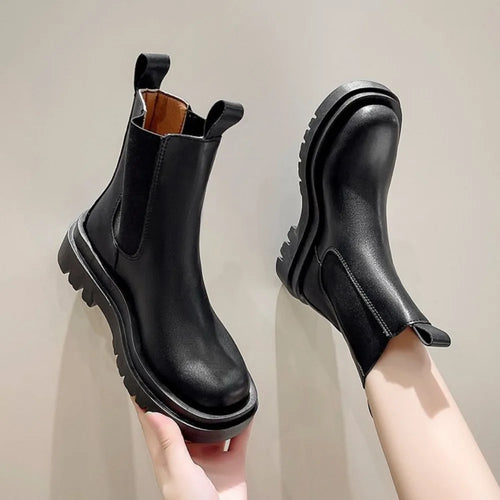 Women's Black Chelsea Boots | Chunky Lugged Sole, Elastic Side Panels, Round Toe 0