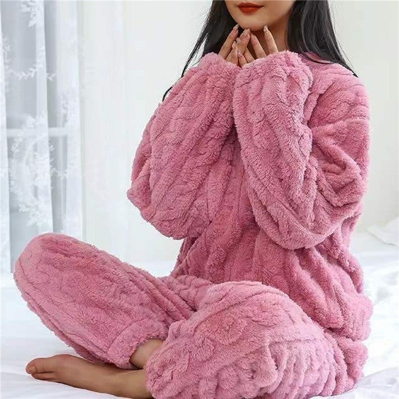 Women's Pajama Set | Fluffy Fabric, Relaxed Fit 3
