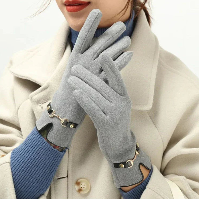 Women's Winter Gloves | Vintage-Inspired, Warm, Smartphone-Compatible 3
